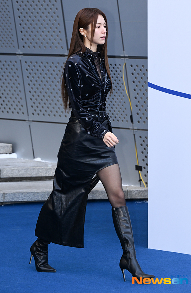 하영, 주지훈 옆 그 조폭 간호사 맞아? 고혹+시크美 터졌다 - 손에 잡히는 뉴스 눈에 보이는 뉴스 - 뉴스엔