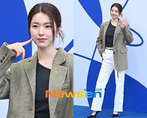 의사 집안 딸 하영 비주얼도 금수저, 168㎝의 완벽한 비율 - 손에 잡히는 뉴스 눈에 보이는 뉴스 - 뉴스엔