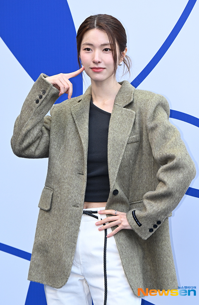 의사 집안 딸 하영 비주얼도 금수저, 168㎝의 완벽한 비율 - 손에 잡히는 뉴스 눈에 보이는 뉴스 - 뉴스엔