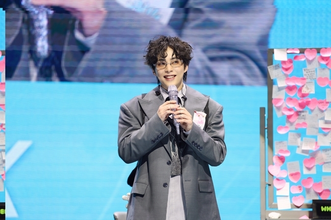 Inb100 ‘컴백’ 시우민 성의 넘친 스페셜 스테이지, 팬사랑 소년美 폭발 - 손에 잡히는 뉴스 눈에 보이는 뉴스 - 뉴스엔