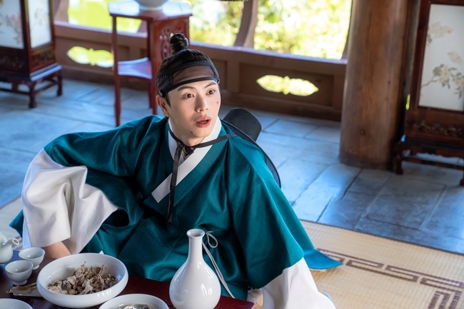 ‘귀궁’ 작가 “육성재 캐스팅, 조상신 도왔다” - 손에 잡히는 뉴스 눈에 보이는 뉴스 - 뉴스엔