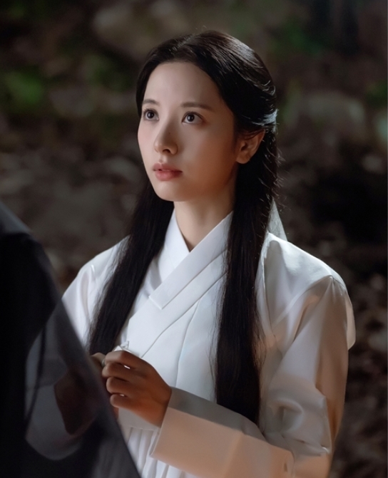육성재 김지연, 으르렁거리더니…달빛 아래 둘만의 언약식 포착(귀궁) - 손에 잡히는 뉴스 눈에 보이는 뉴스 - 뉴스엔