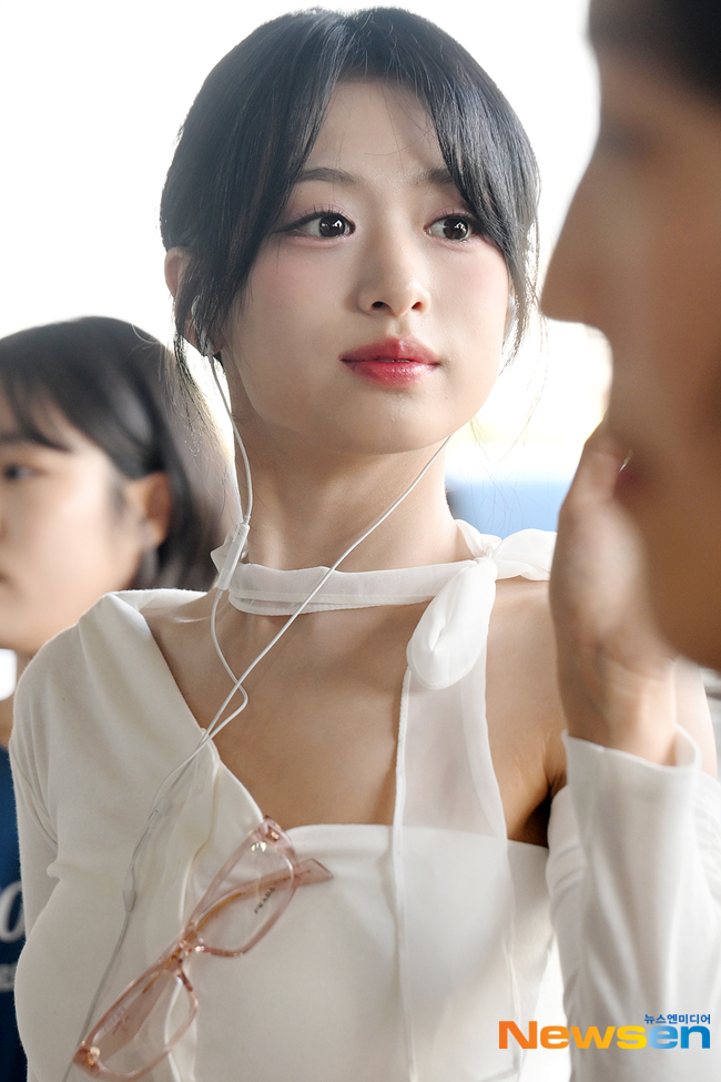 베이비몬스터 아현 ‘가까이서 보면 더 예쁨’[포토엔HD] - 손에 잡히는 뉴스 눈에 보이는 뉴스 - 뉴스엔