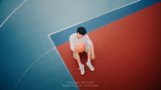 주호 '러브스케치' 발매 확정‥한승훈 MV 주인공 출격 - 뉴스 썸네일 이미지