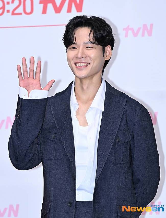 음주운전 방조 오승윤 대타로 뜬 윤지온, 6년만 본인 음주운전…‘아기가’ 측 “내부 정리 중”[공식] - 손에 잡히는 뉴스 눈에 ...