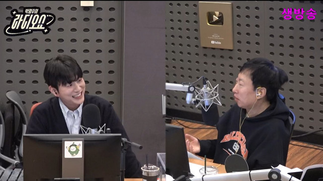 ¿ÞÂʺÎÅÍ ±èÁø¿õ, ¹Ú¸í¼ö (»çÁø=KBS ÄðFM ¡®¹Ú¸í¼öÀÇ ¶óµð¿À¼î¡¯ ĸó)