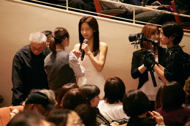 �ؿʹ޿������θ�Ʈ ����