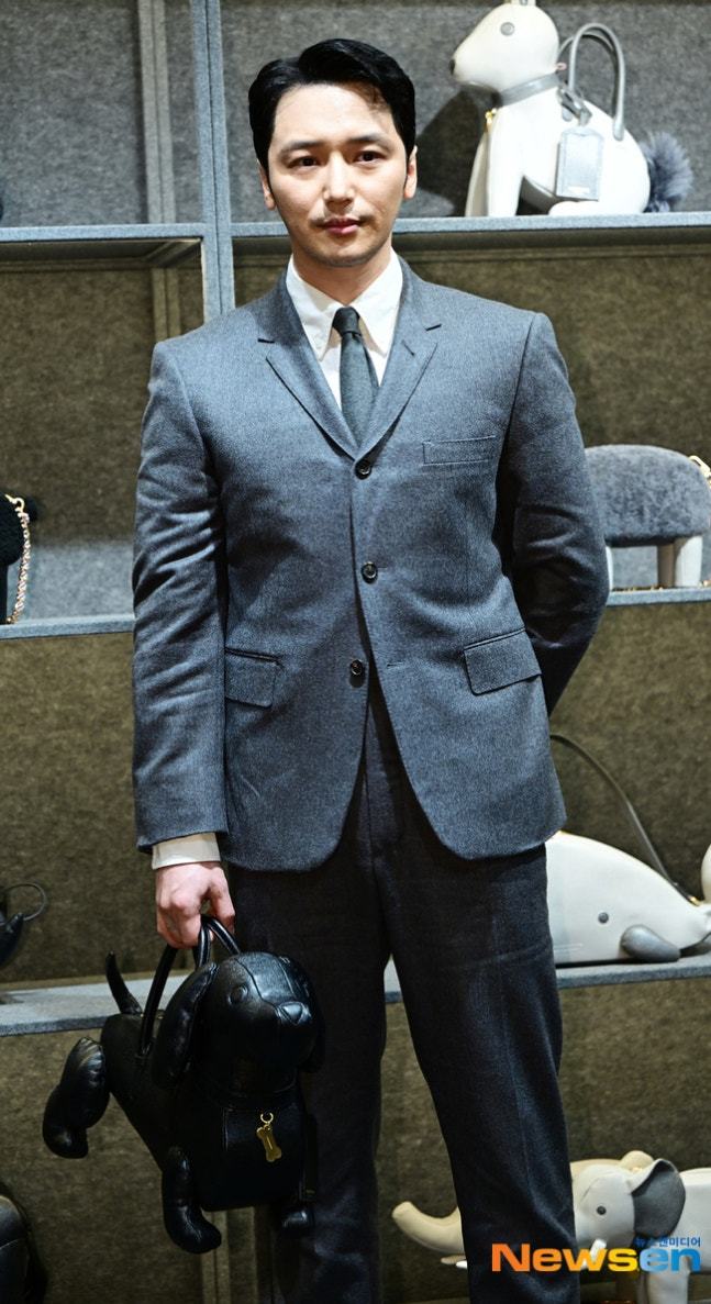 ������ DB ������