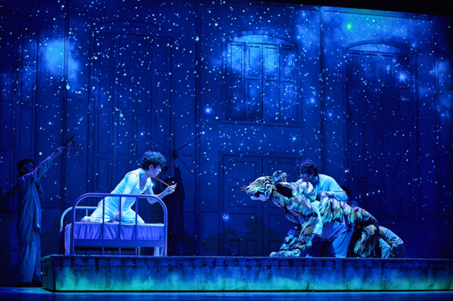 박정민→퍼펫티어 환상적 호흡 '라이프오브파이' 서울 마지막 티켓 오... - 뉴스 썸네일 이미지