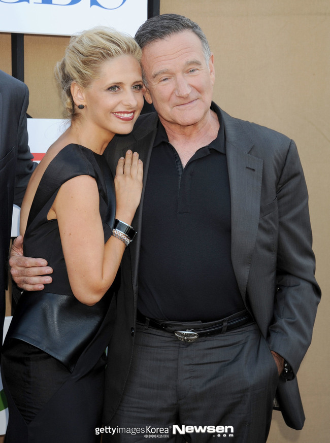 ��� �̼� �ַ�, �κ� ��������