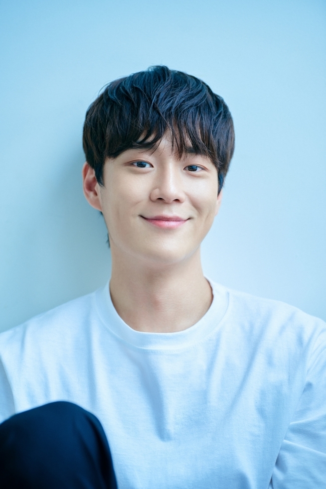 고우진 '제2의 이도현'답게 한솥밥 계약,벌써 출연작 3편 확정 - 뉴스 썸네일 이미지