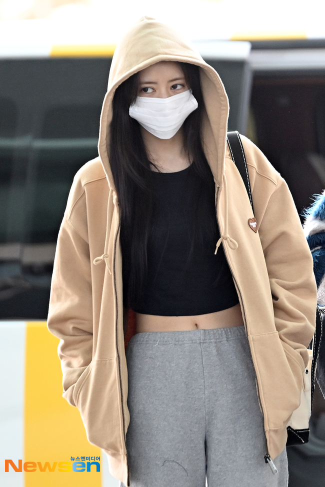 니쥬 리마 ‘배꼽 드러낸 크롭티 패션’[포토엔HD] - 손에 잡히는 뉴스 눈에 보이는 뉴스 - 뉴스엔