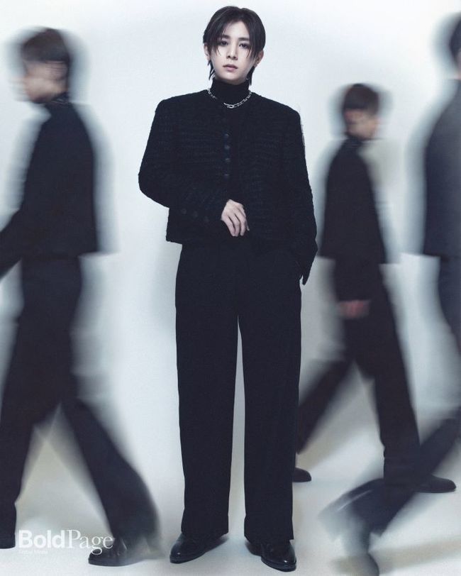 ����������