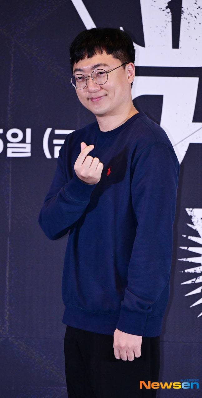 前 충주맨 김선태 사칭 계정 들썩, 변호사 줄줄이 집결 "혼내드리겠습... - 뉴스 썸네일 이미지