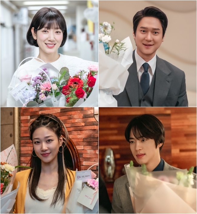 박신혜 "울고 웃었던 '미쓰홍' 큰 사랑 받아 더할 나위 없이 행복" - 뉴스 썸네일 이미지