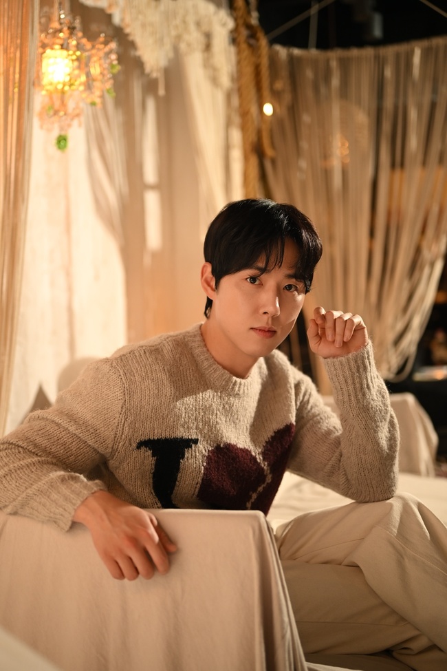 �鼺�� �������� MUMW