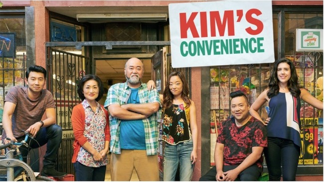 ���达�� ������(KIM��S CONVENIENCE)���� �ѱ����� ������ �̹����� ���� �ڵ�� ��ȭ�ϸ� ���ѱ��� �̹Ρ������� ������ �ڸ��� �ö���/��� ���达�� ������(KIM��S CONVENIENCE)������ ������