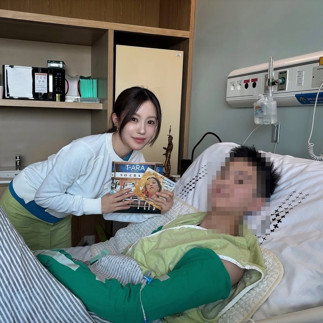 효민 선행 관련 보도 이미지