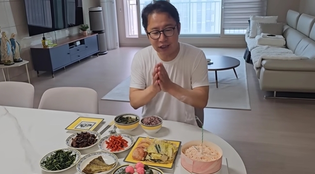 심현섭 11살 연하 여자친구와 결혼 준비, 감동적인 생일상 공개하며 밝힌 속마음