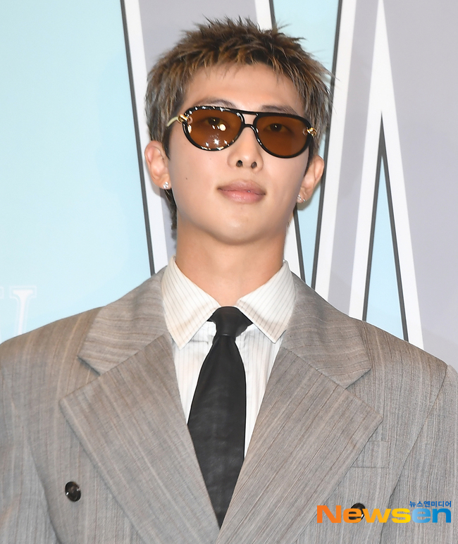 방탄소년단 RM, 軍 동기들에게 66만원 털렸다 "논산 최초 PX 포스기 고... - 뉴스 썸네일 이미지
