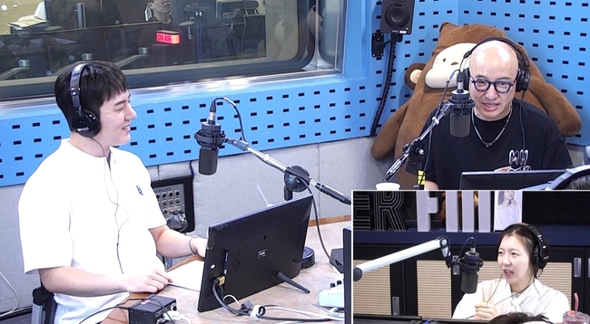SBS �Ŀ�FM 12�ÿ� ������ ���̴� ���� ��� ȭ�� ĸó