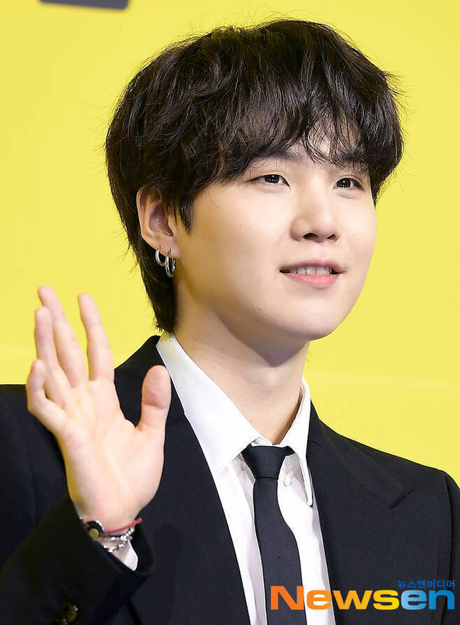 BTS 슈가, 스페이스X 초기 투자자였다...최소 20배 수익률 대박 - 뉴스 썸네일 이미지