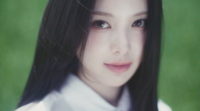 Banjimin looks even prettier... izna targets Japan with a fresh, refreshing vibe