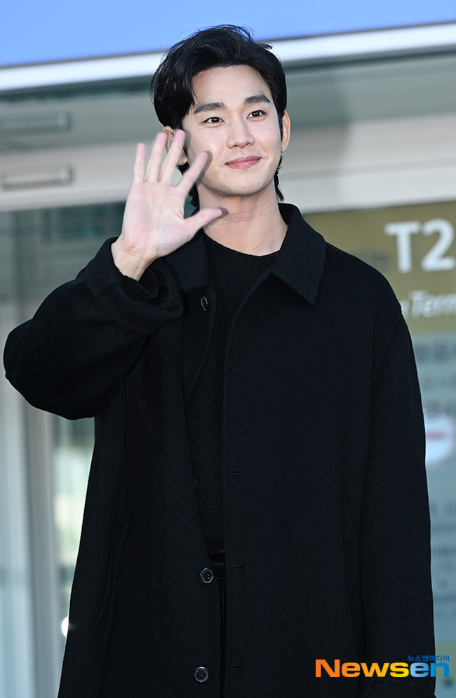 배우 김수현 측, 해외 팬미팅 사칭 사기 주의 당부