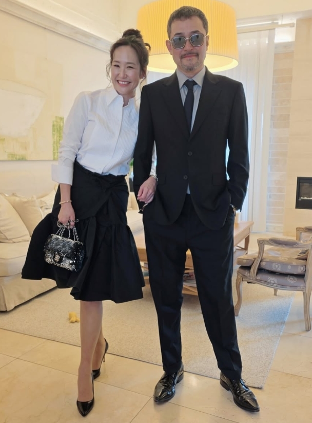 강주은 소셜 미디어