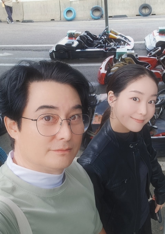 배우 이세창, 딸과 함께 카레이싱 입문 근황 공개