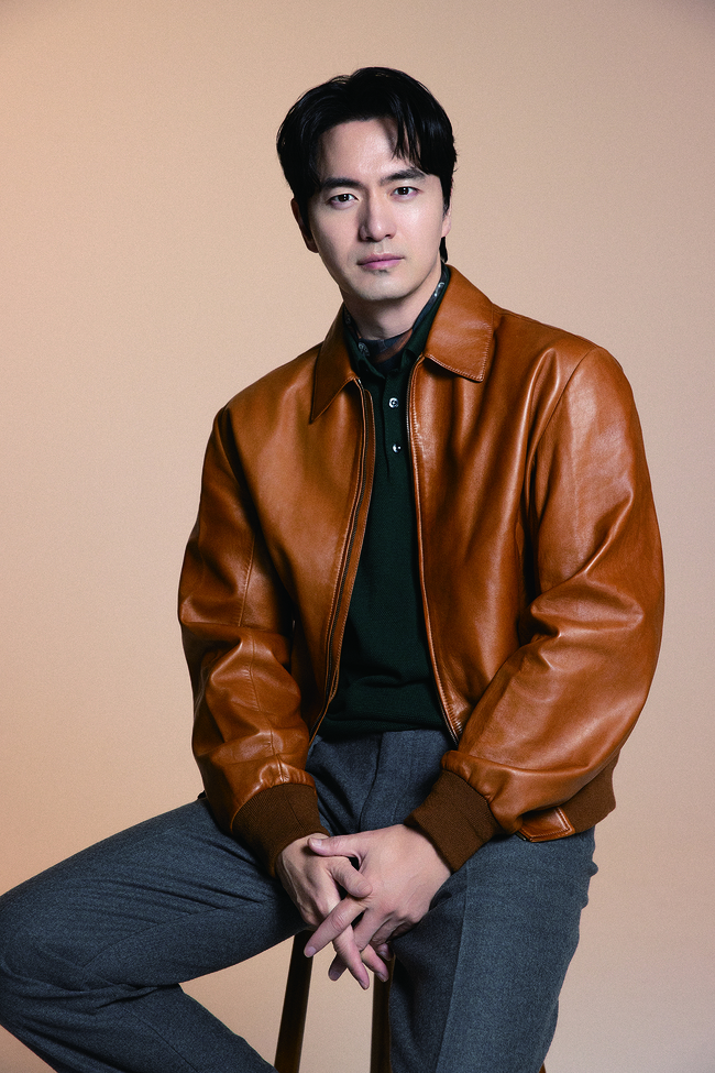 이진욱, tvN 드라마 ‘언내추럴’ 캐스팅…베테랑 법의관 변신